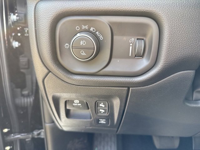 New 2026 RAM 1500 4x4 Crew Cab image 20