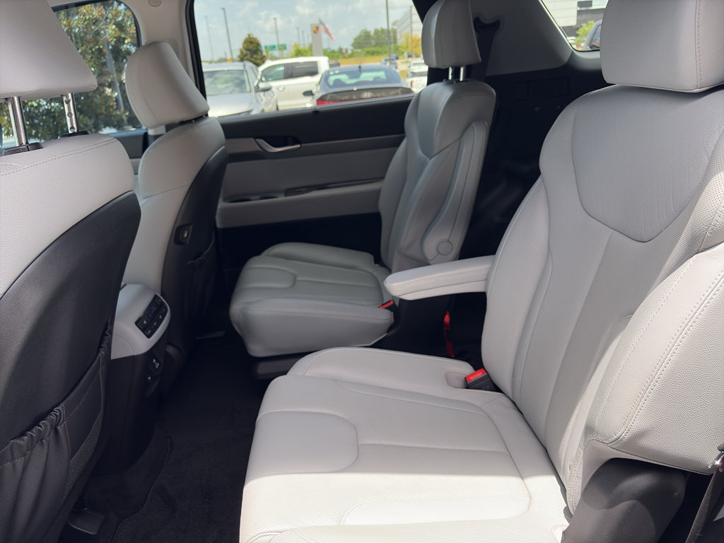 Used 2022 Hyundai Palisade SEL w/ Premium Package AWD/4WD image 19