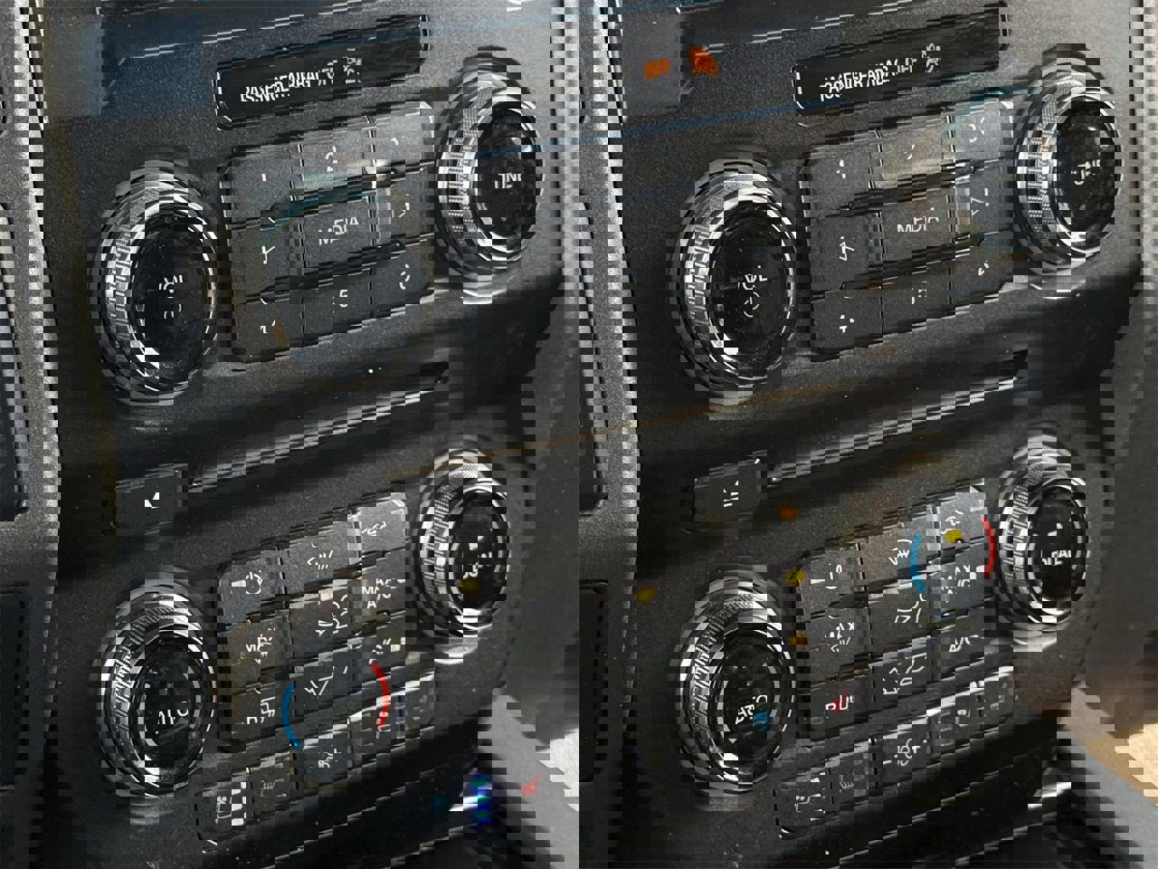 Used 2018 Ford F150 Raptor w/ Equipment Group 802A Luxury image 19