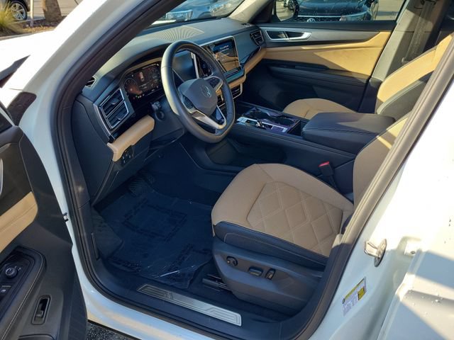 Certified 2024 Volkswagen Atlas Cross Sport SE FWD image 17