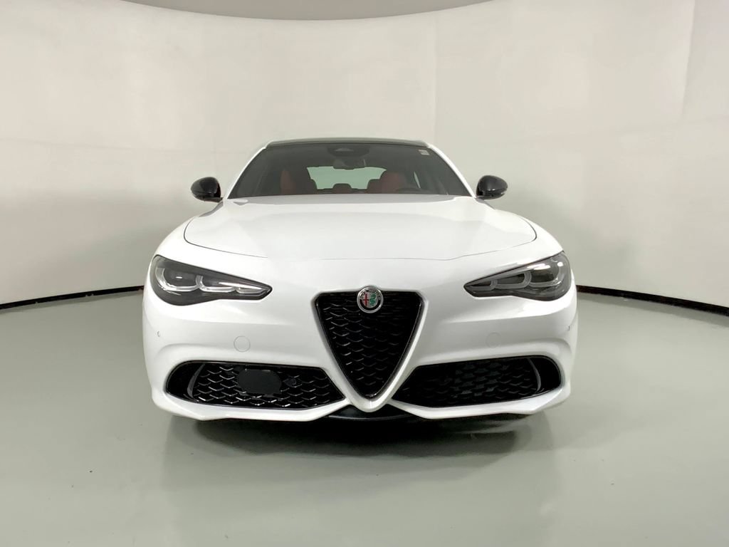 New 2026 Alfa Romeo Giulia AWD image 7