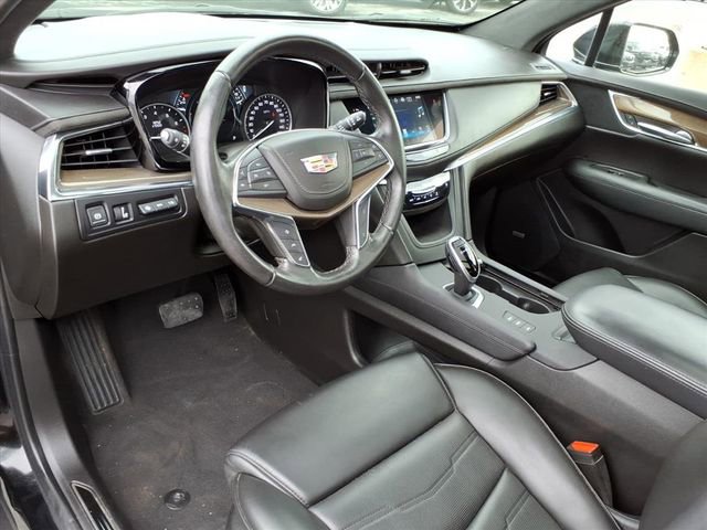 Used 2019 Cadillac XT5 Platinum image 3