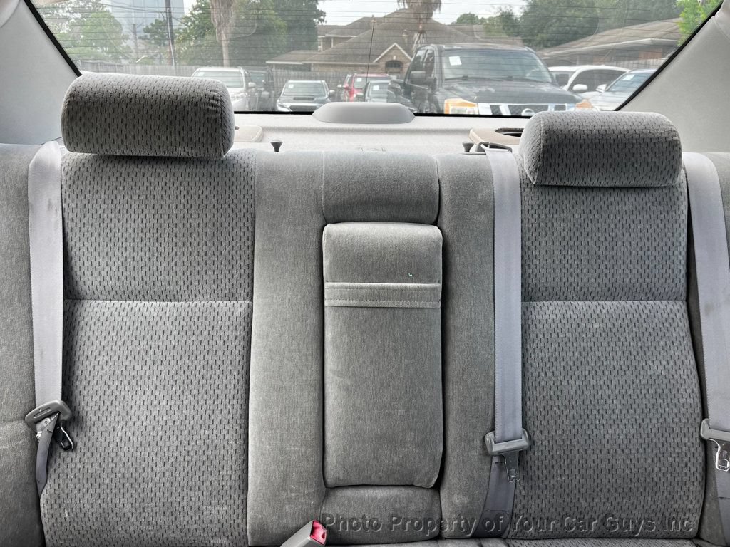 Used 2004 Toyota Camry FWD image 17