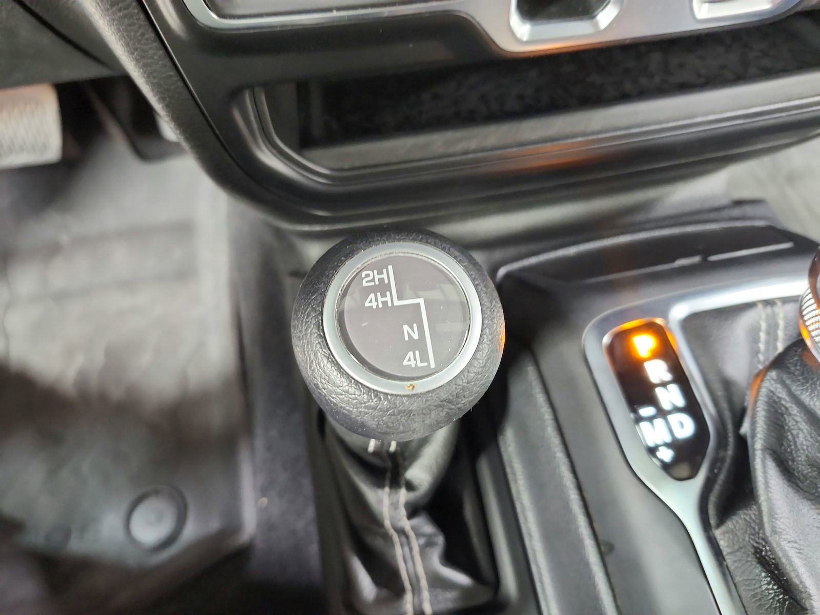 Used 2021 Jeep Wrangler Unlimited Sahara AWD/4WD image 26