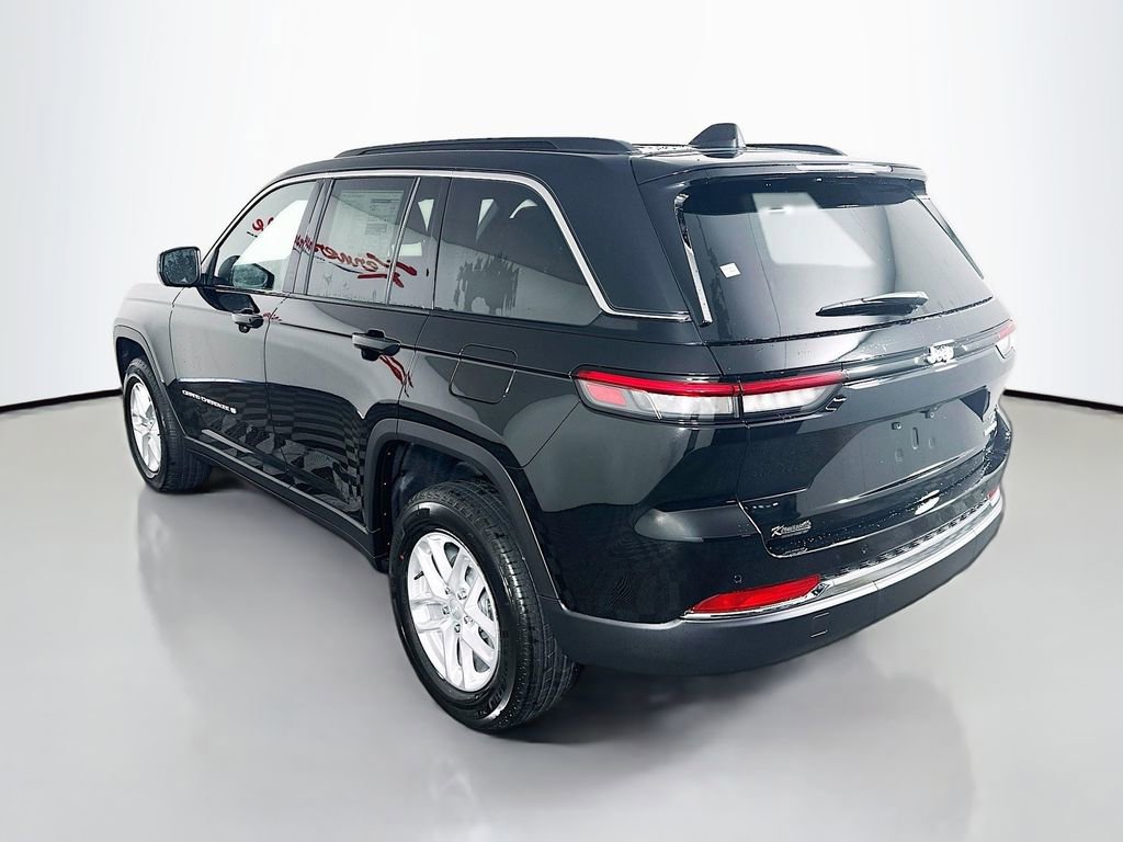 New 2025 Jeep Grand Cherokee Laredo X w/ Luxury Tech Group I RWD image 5