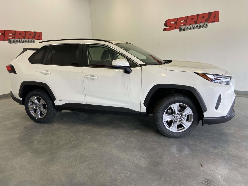 Used 2025 Toyota RAV4 XLE w/ Convenience Package AWD/4WD image 2