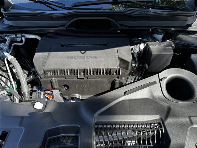 New 2025 Honda Pilot Touring image 17