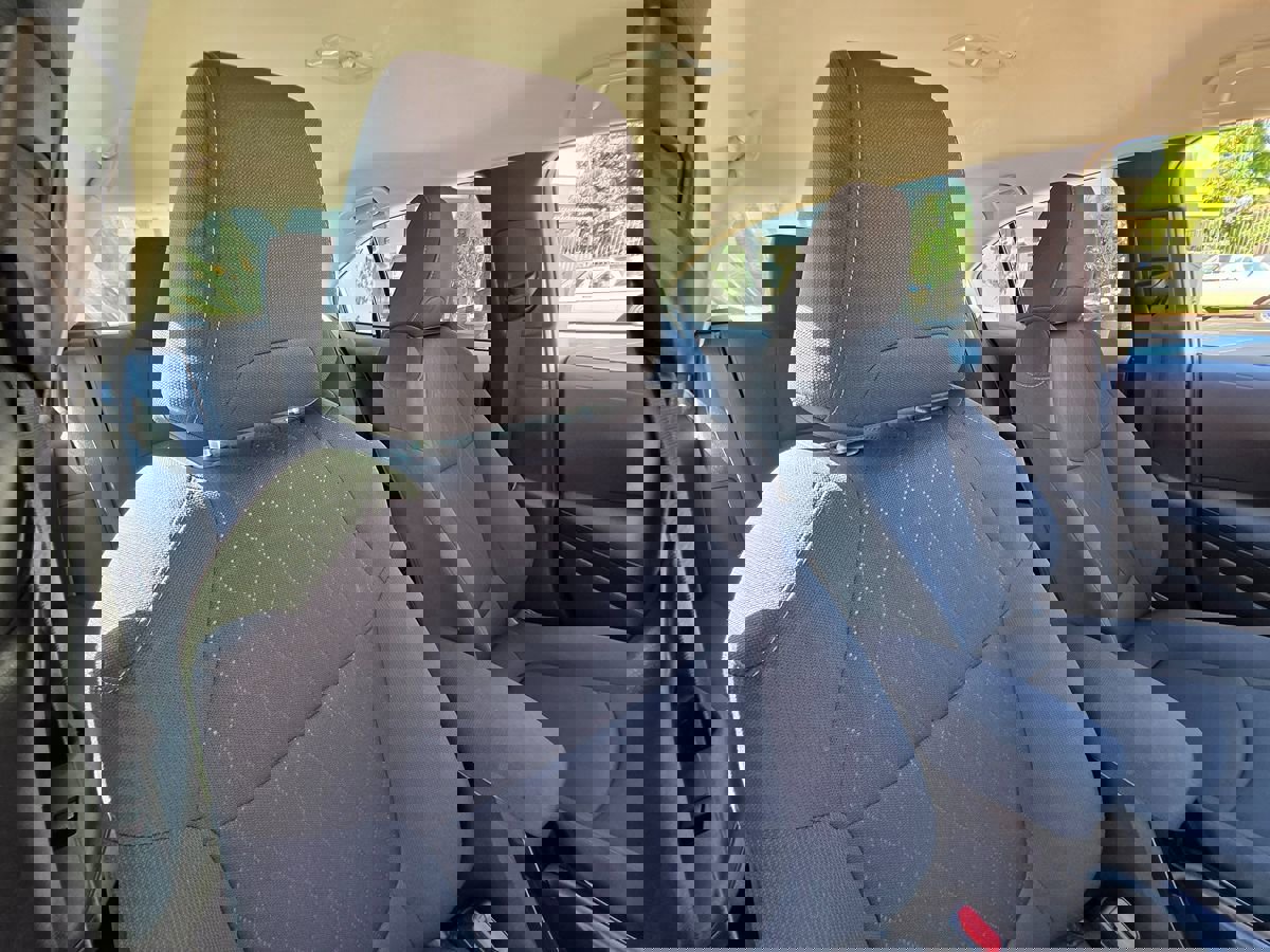 Used 2022 Toyota Corolla LE image 17