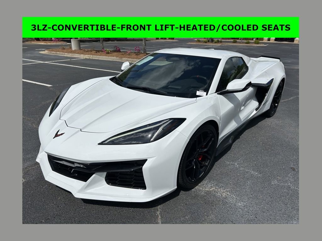 Used 2025 Chevrolet Corvette Z06 RWD image 1