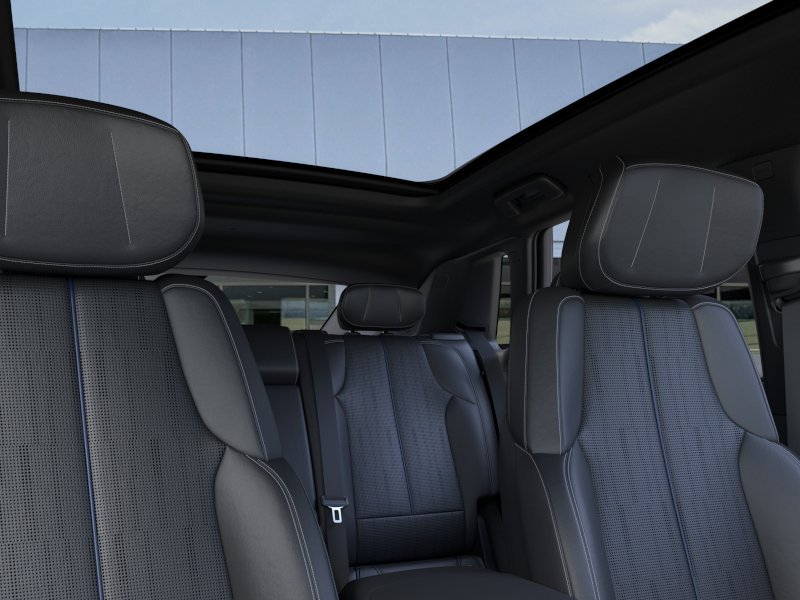 New 2026 Cadillac Lyriq Sport RWD image 25