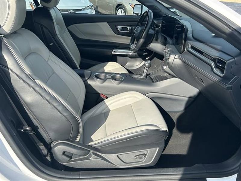 Used 2024 Ford Mustang Premium image 24