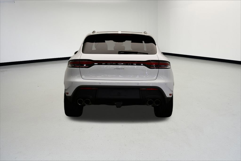 Used 2025 Porsche Macan image 6