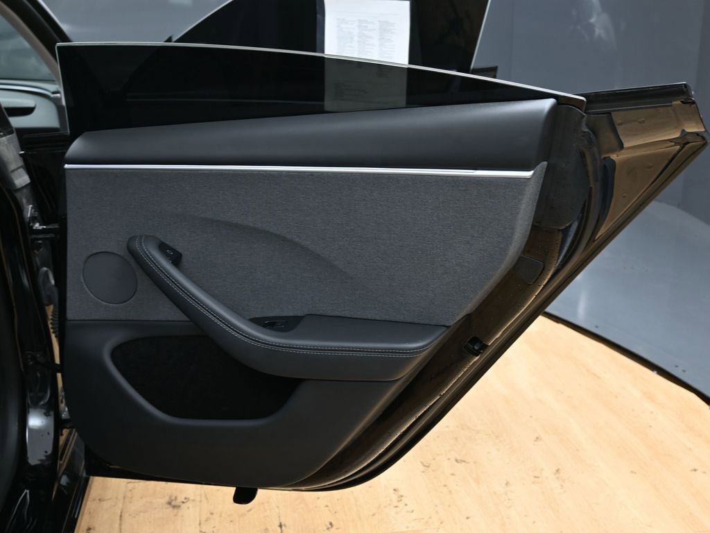 Used 2024 Tesla Model 3 Standard Range image 42