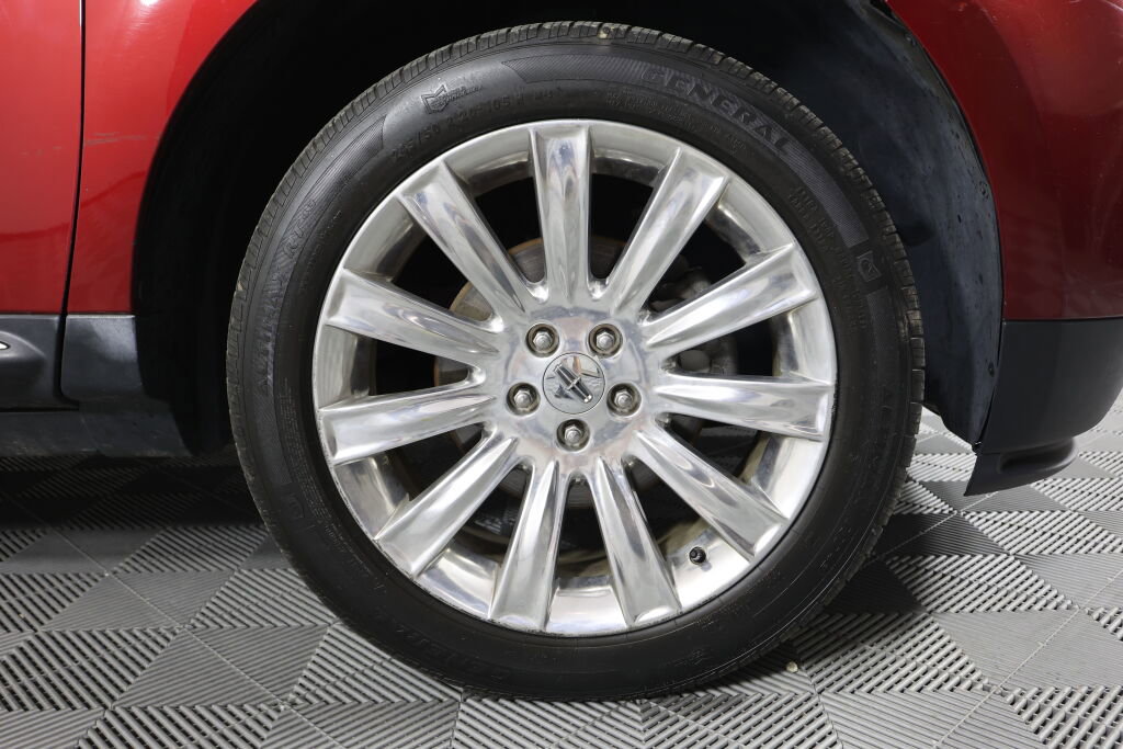 Used 2014 Lincoln MKX AWD w/ Equipment Group 102A image 6