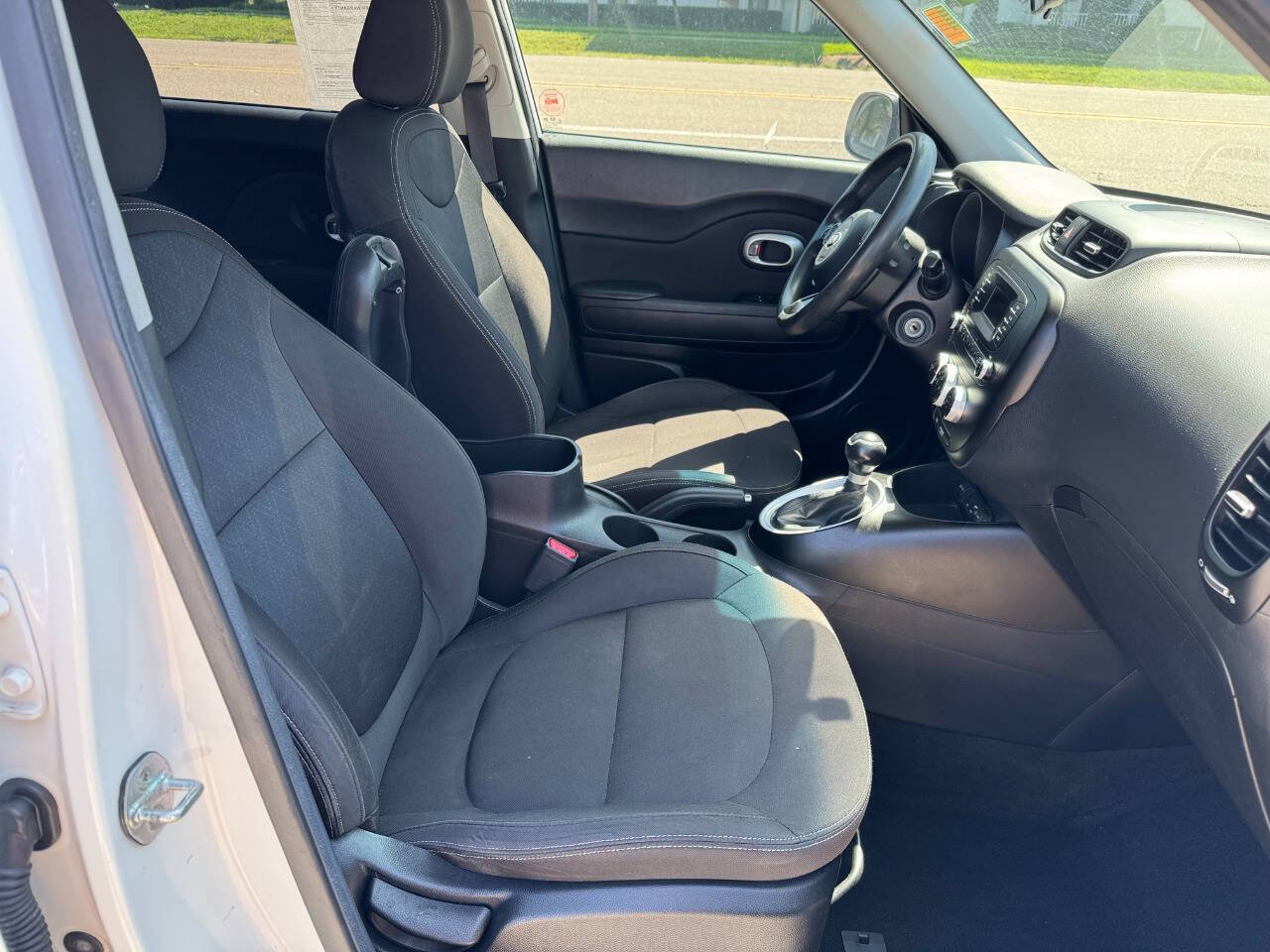 Used 2016 Kia Soul FWD image 18