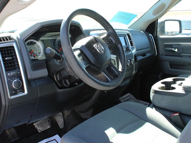 Used 2017 RAM 1500 Classic SLT AWD/4WD image 15