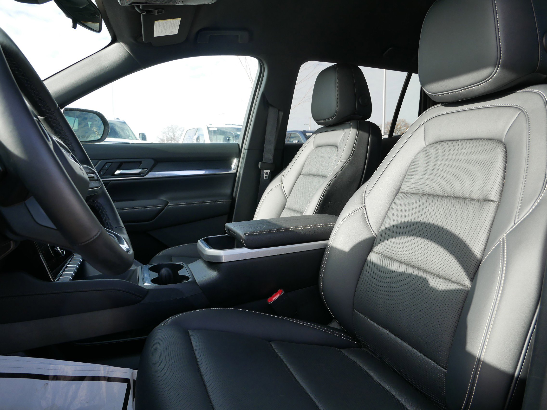 Used 2026 GMC Terrain Elevation w/ Elevation Premium Package image 4