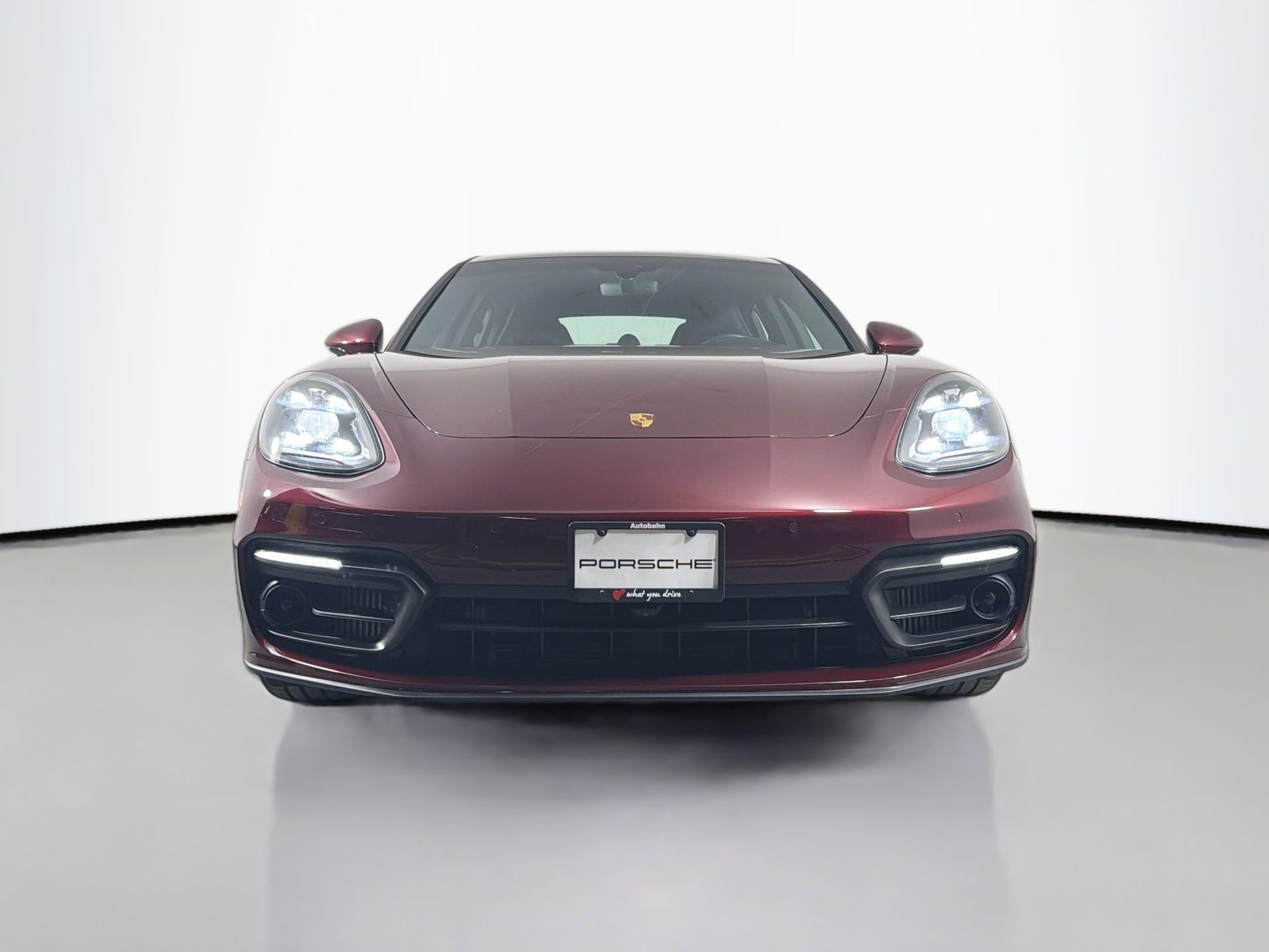 Certified 2023 Porsche Panamera 4 Platinum Edition w/ Assistance Package image 10