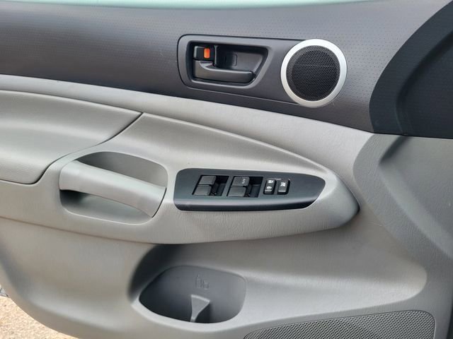 Used 2014 Toyota Tacoma 4x4 Double Cab w/ TRD Off-Road Package image 12