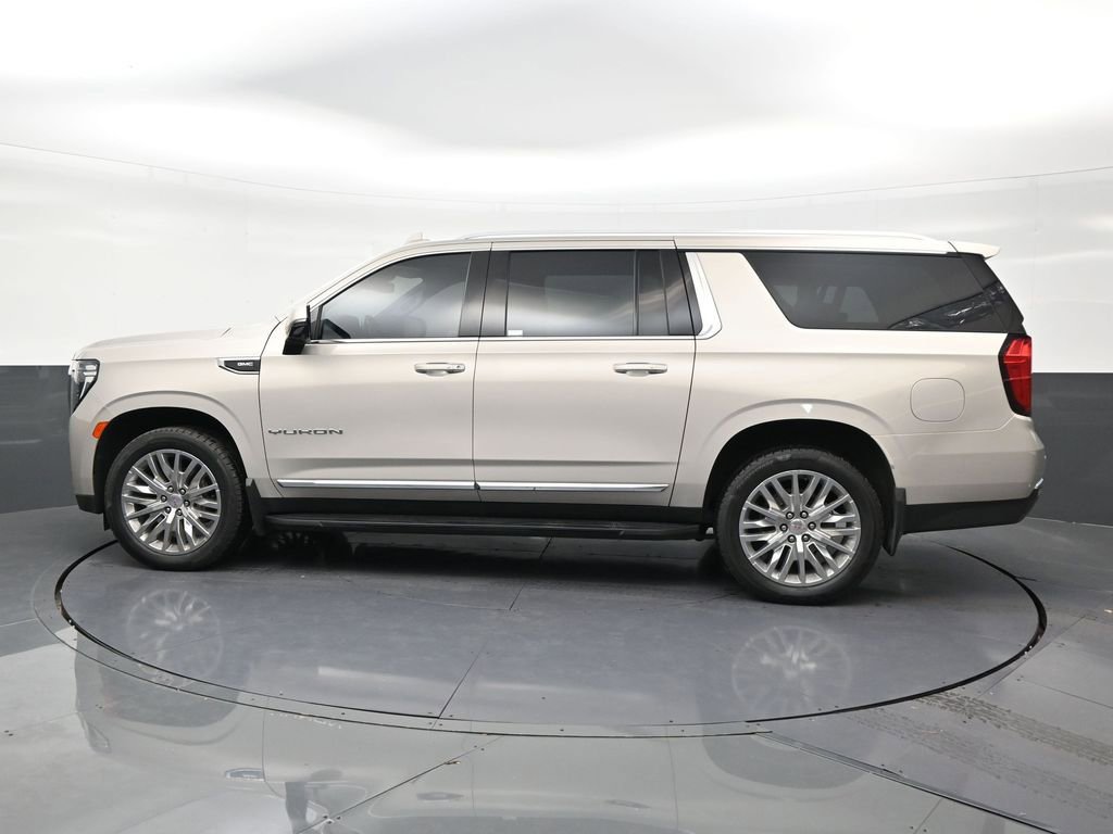 Used 2023 GMC Yukon XL SLT w/ SLT Luxury Package RWD image 2