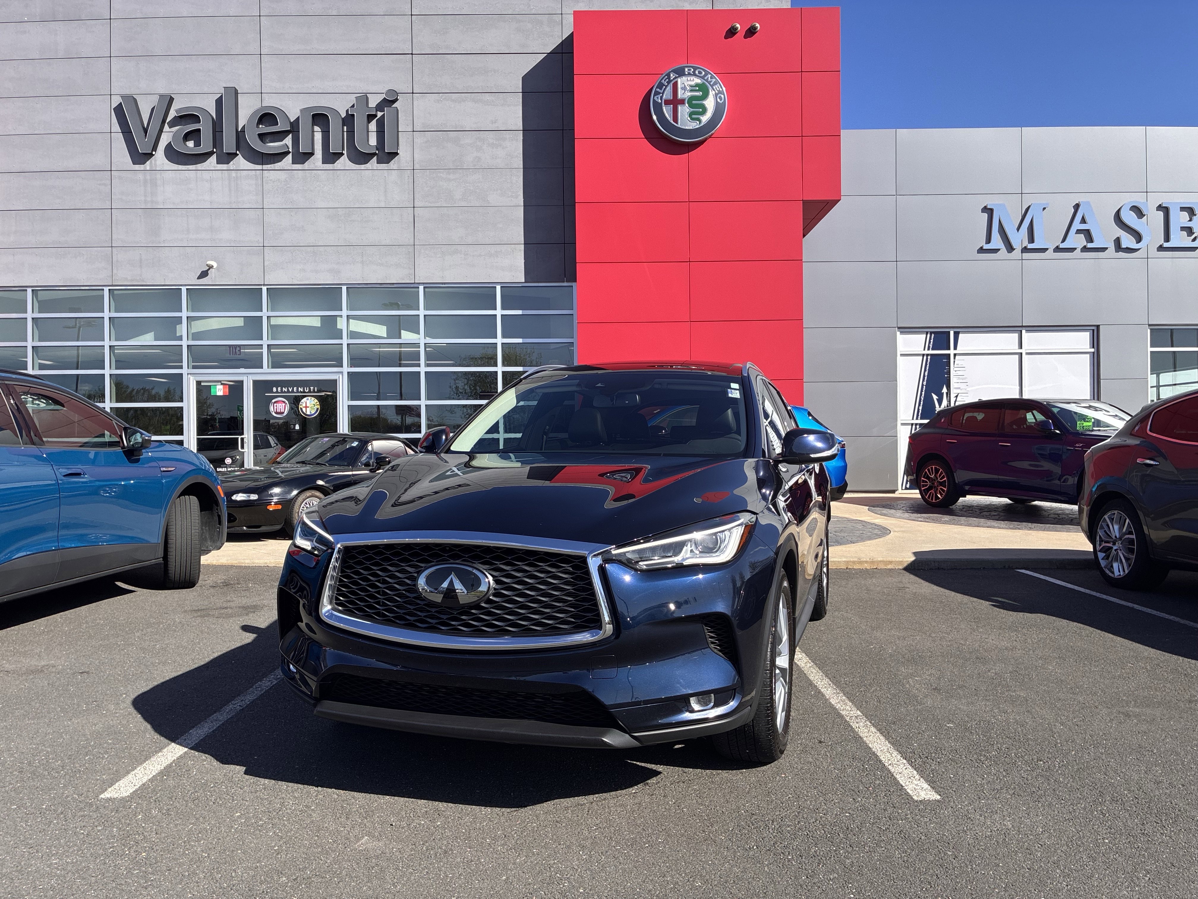 Used 2022 INFINITI QX50 Luxe AWD/4WD image 1