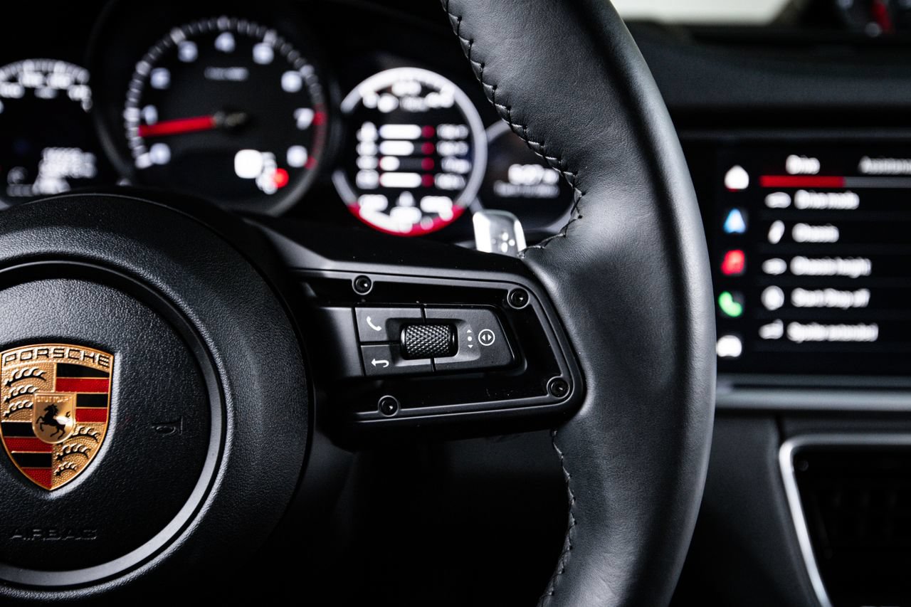 Certified 2023 Porsche Panamera image 16