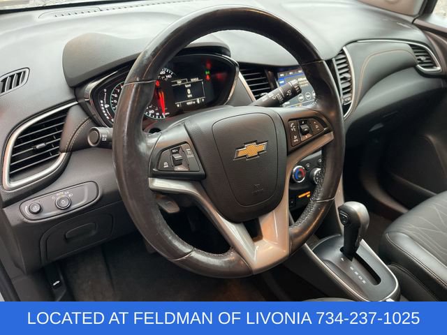 Certified 2022 Chevrolet Trax LT w/ LT Convenience Package image 10