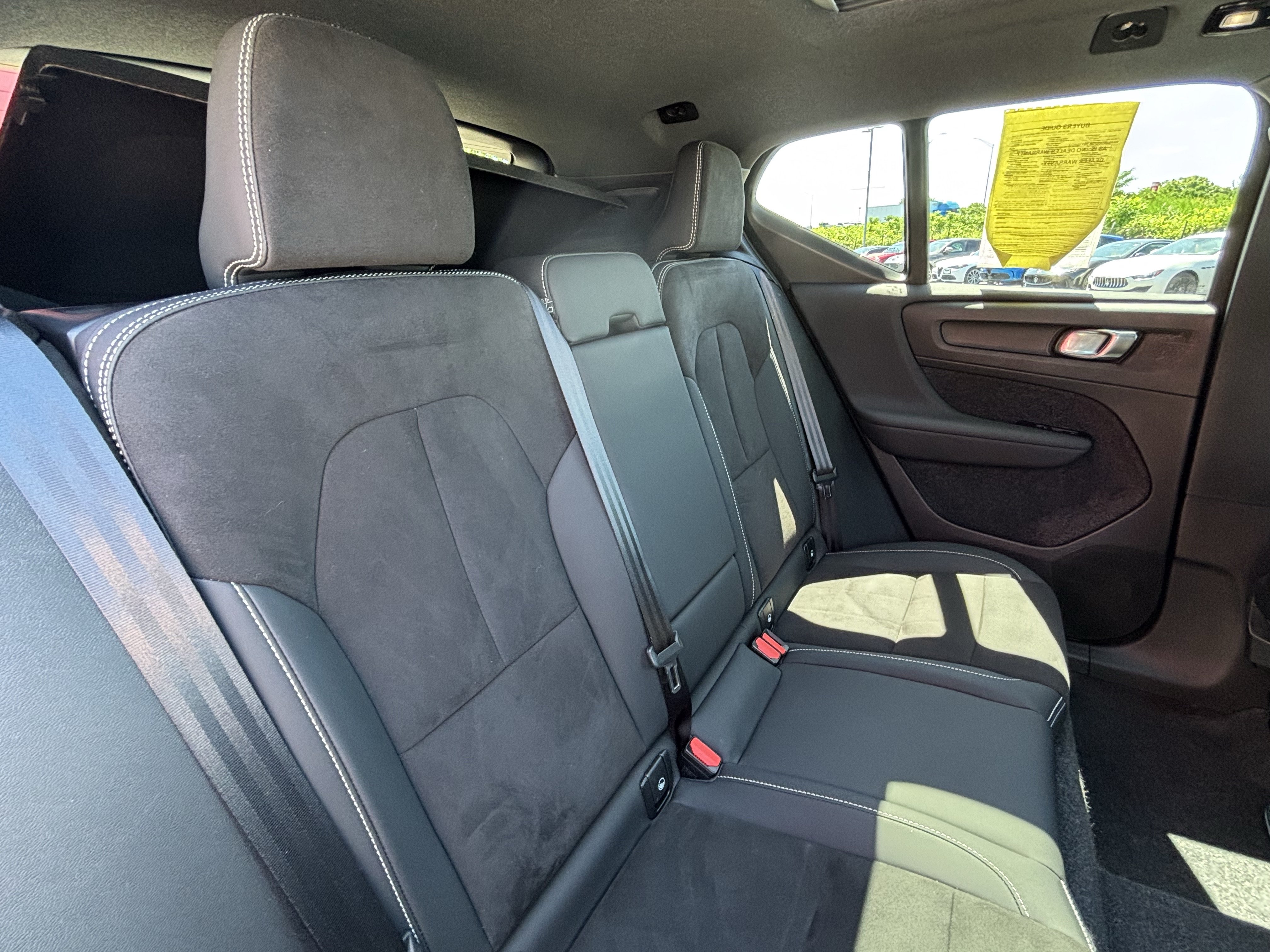 Used 2025 Volvo XC40 B5 Plus AWD/4WD image 37