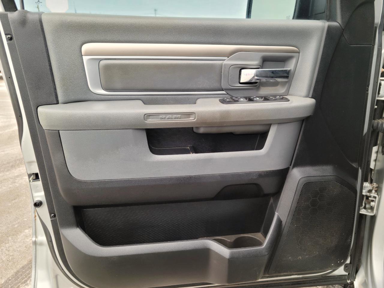 Used 2015 RAM 2500 Big Horn image 8