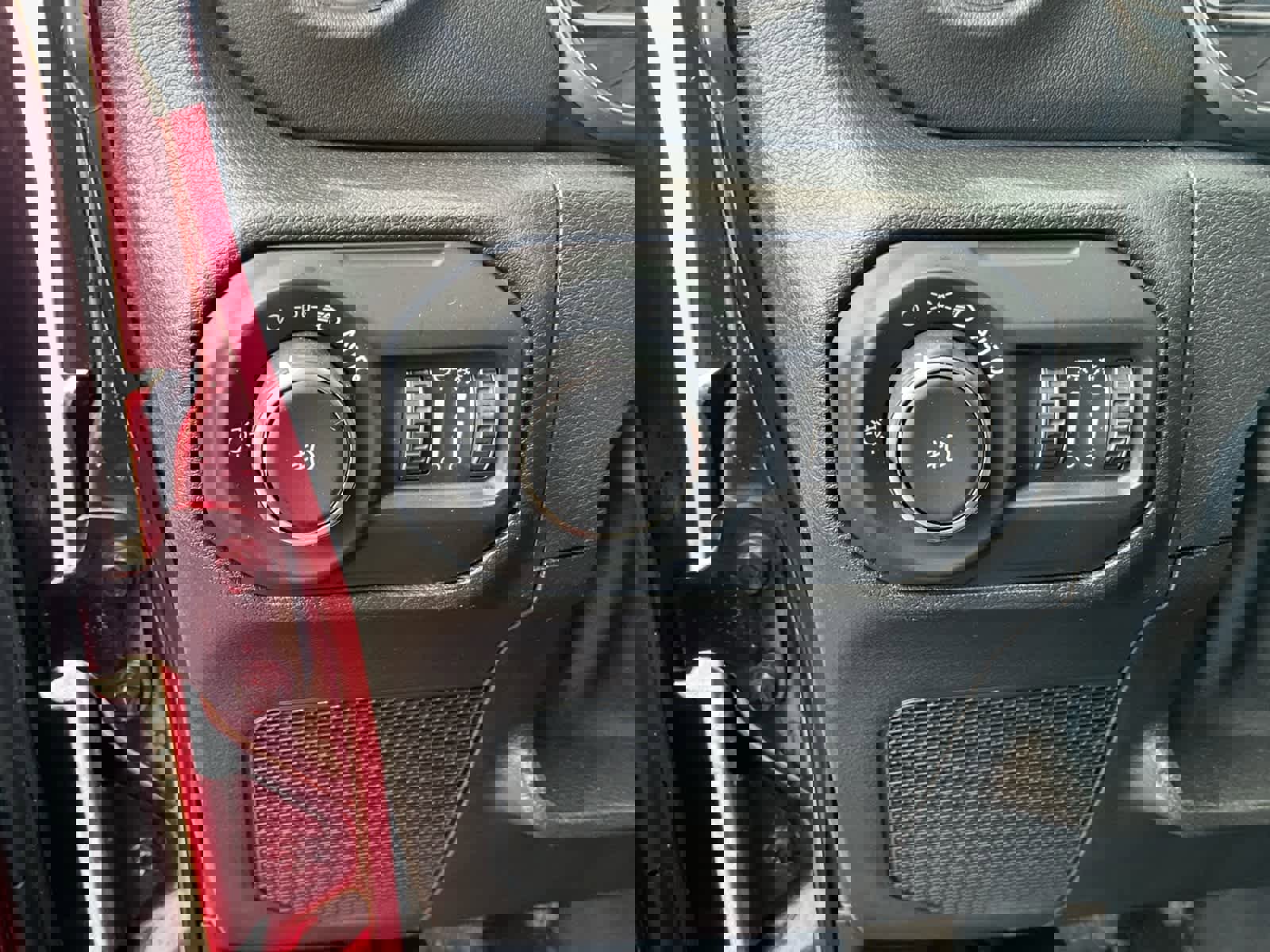 Used 2021 Jeep Wrangler Unlimited Sahara image 29