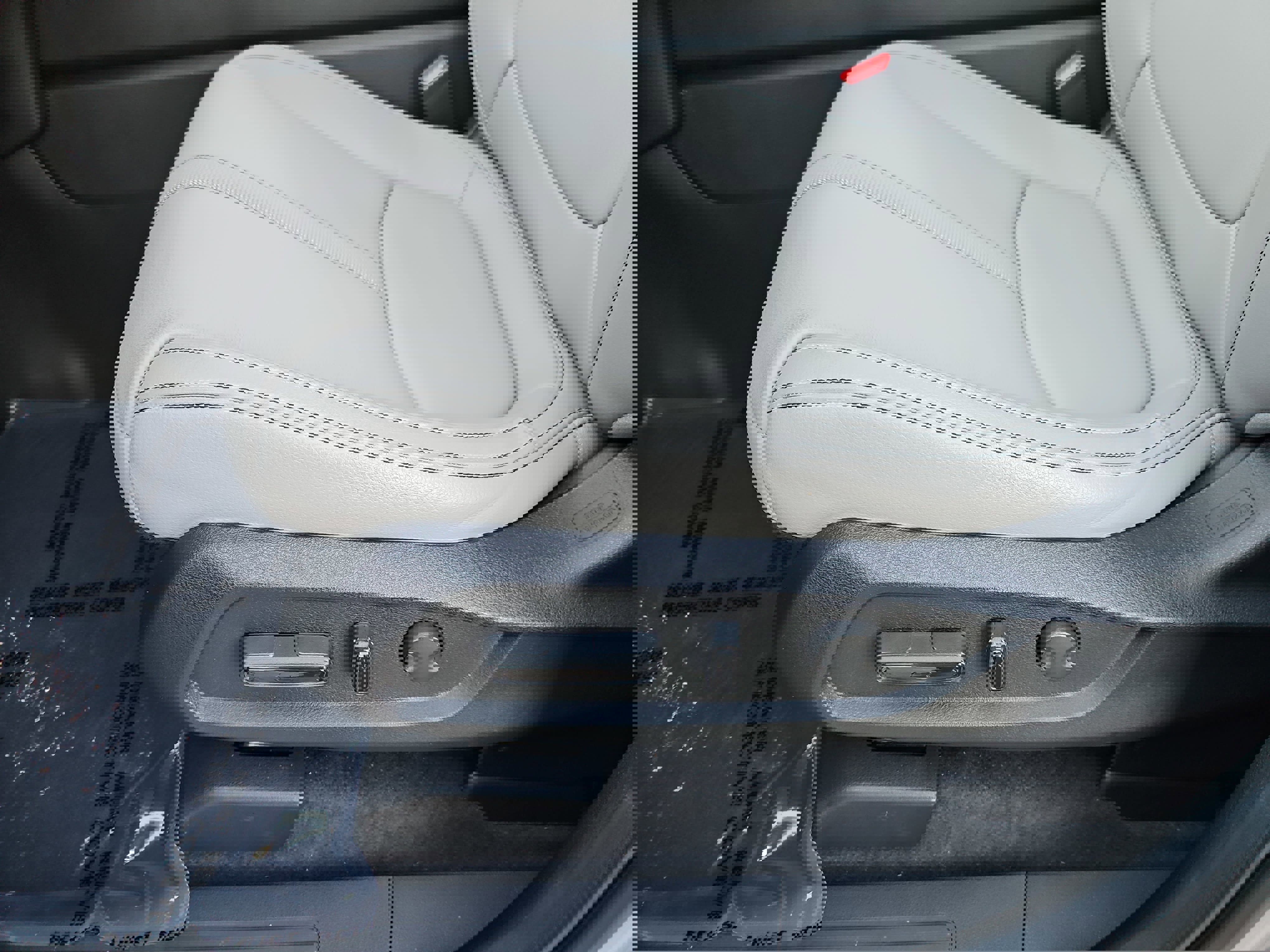 Used 2025 Honda Pilot Touring image 28