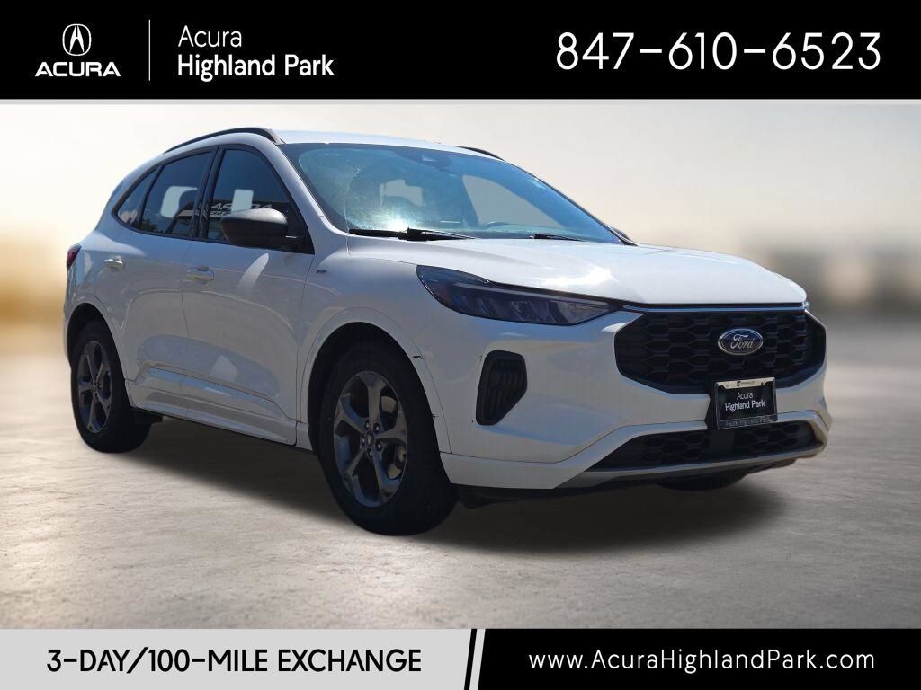 Used 2023 Ford Escape ST-Line FWD image 3