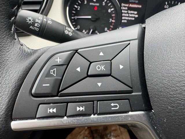 Used 2022 Nissan Rogue Sport SL w/ Premium Package image 14