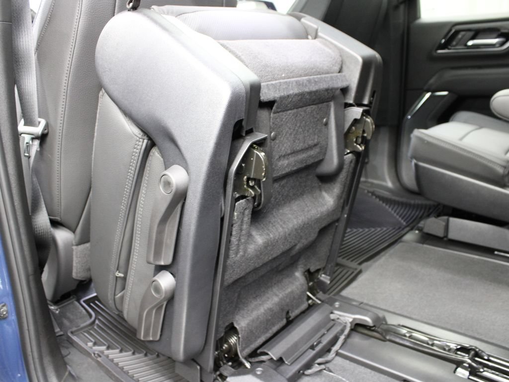 Used 2026 GMC Yukon Denali w/ Sun & Power Step Package AWD/4WD image 71