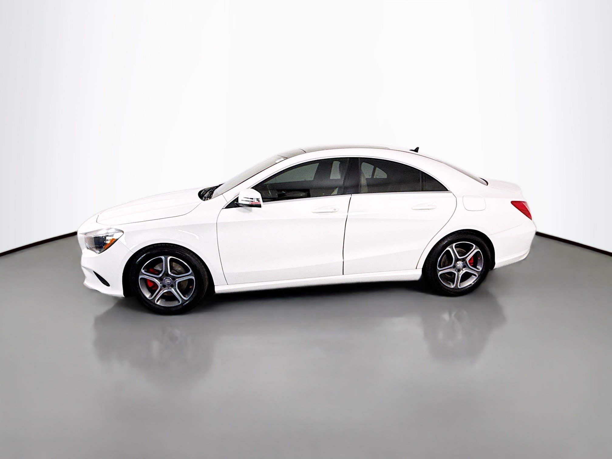 Used 2017 Mercedes-Benz CLA 250 image 6