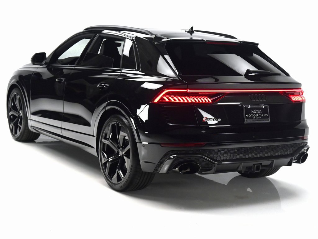Used 2023 Audi RS Q8 4.0T image 4