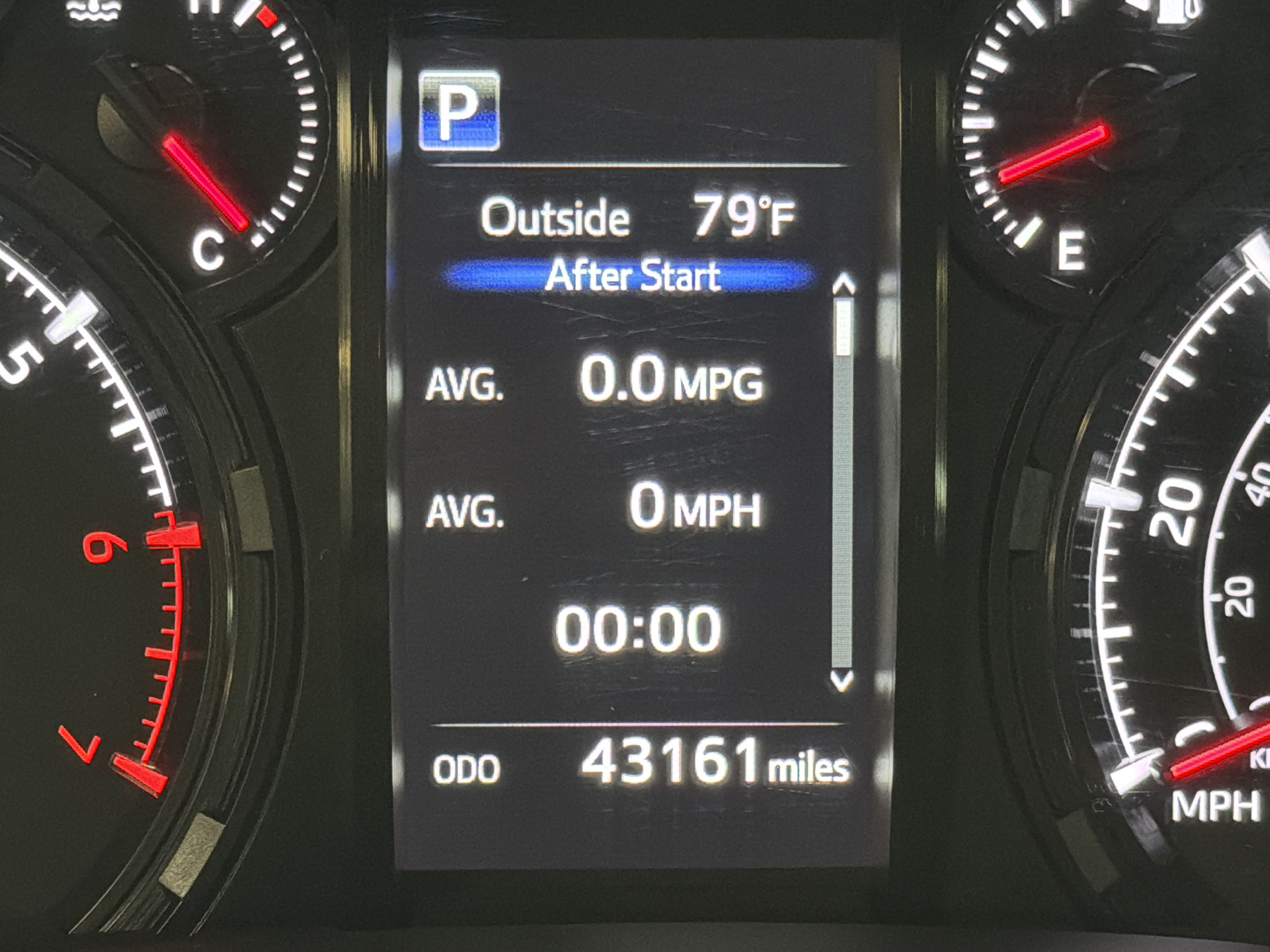 Used 2024 Toyota 4Runner SR5 Premium w/ Moonroof Package AWD/4WD image 10