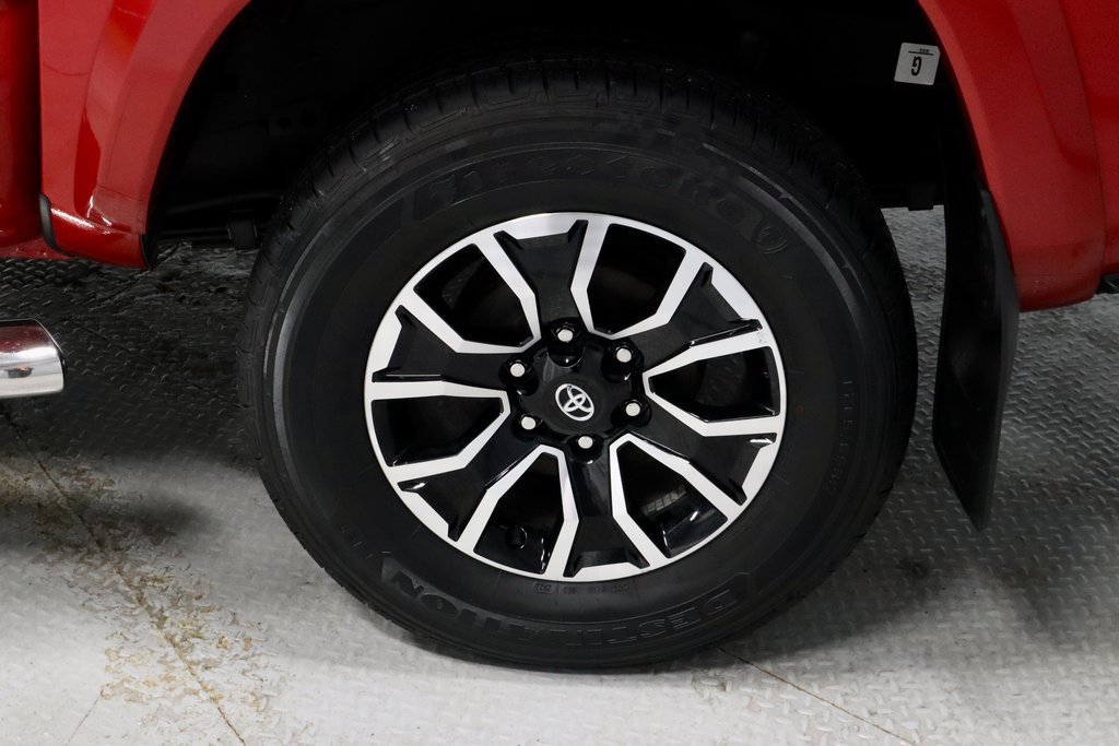 Used 2022 Toyota Tacoma TRD Sport image 18