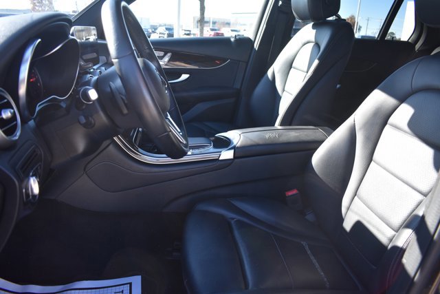 Used 2020 Mercedes-Benz GLC 300 4MATIC image 15