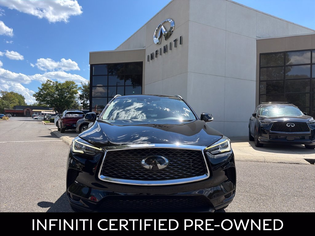 Certified 2023 INFINITI QX50 Luxe FWD image 3
