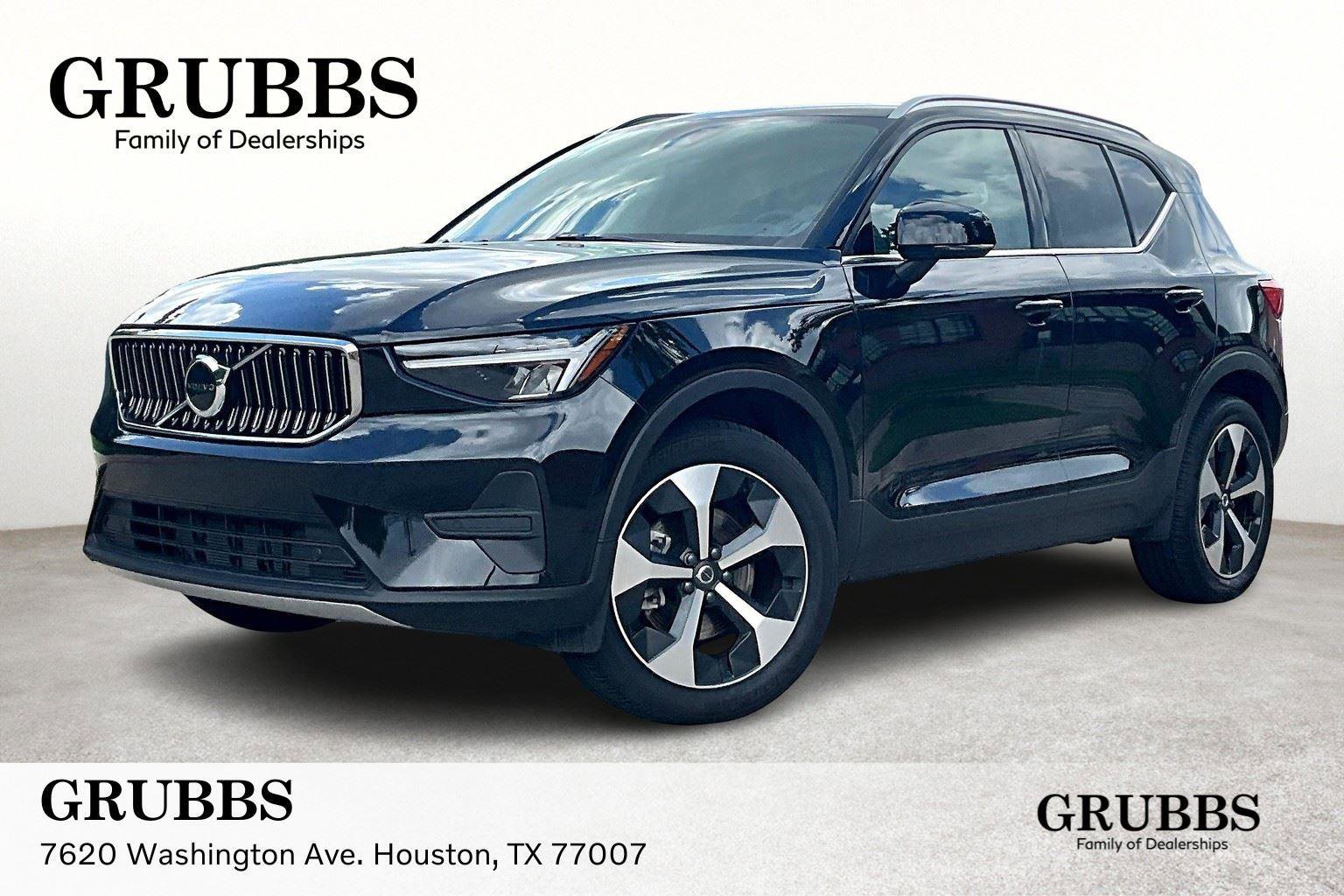 New 2025 Volvo XC40 B5 Core w/ Protection Package Premier