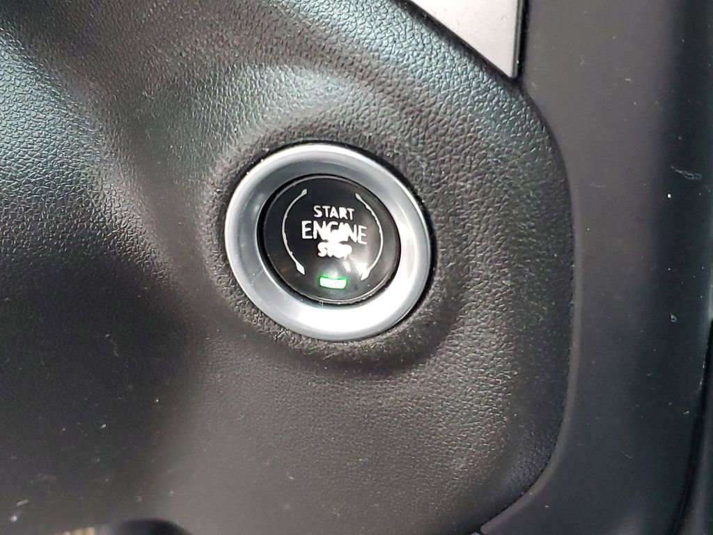 Used 2022 Chevrolet Silverado 1500 LTZ image 16