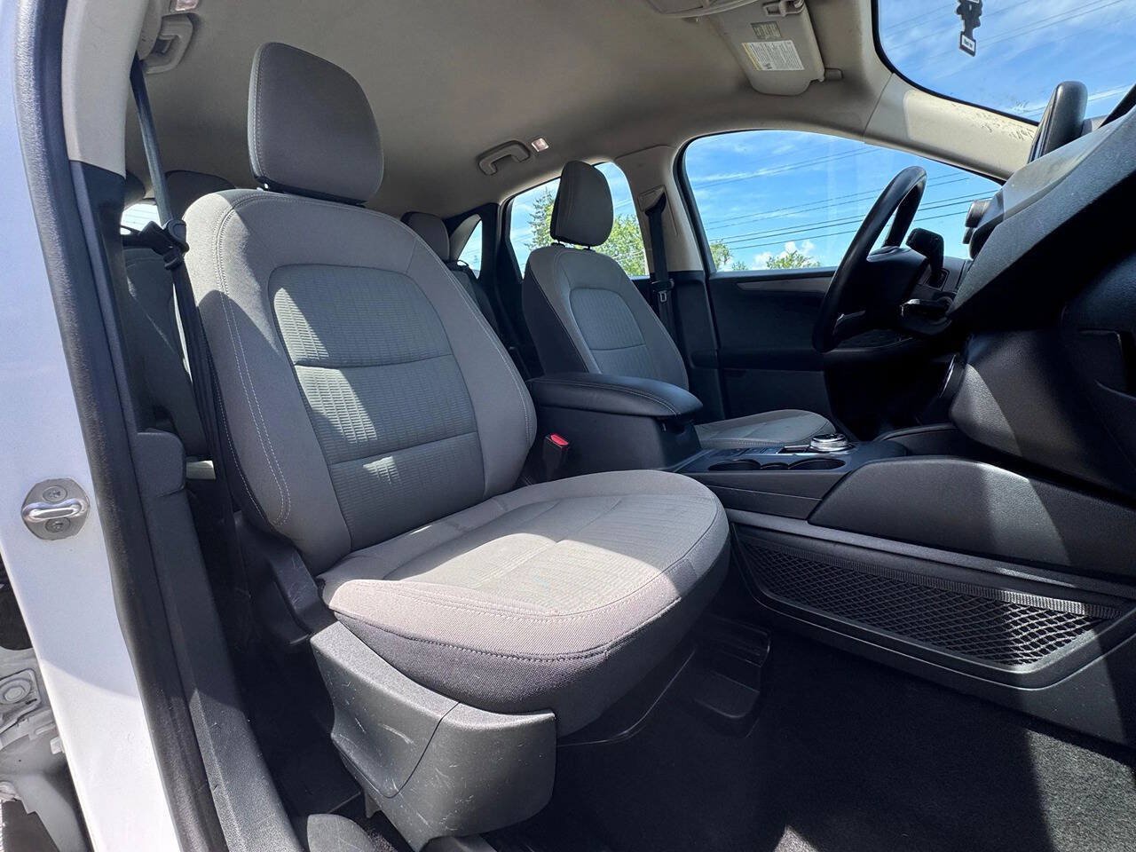 Used 2020 Ford Escape S AWD/4WD image 13