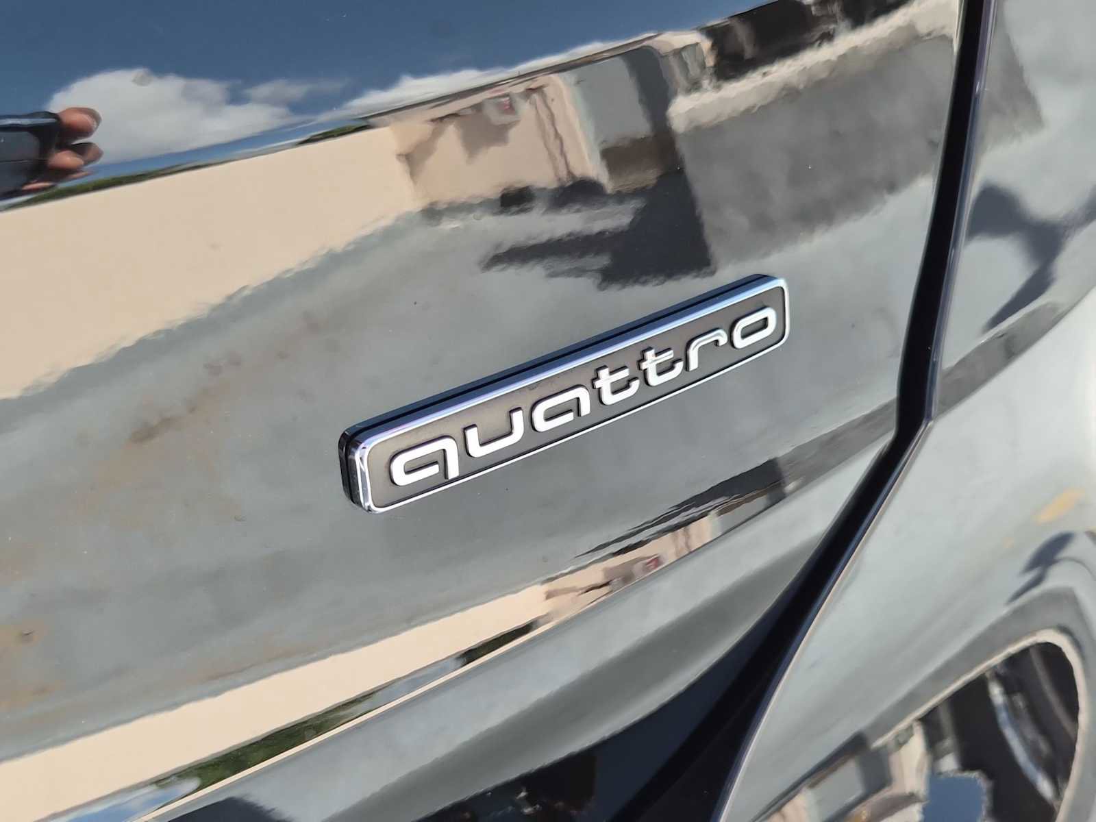 Used 2025 Audi Q3 2.0T Premium w/ Convenience Package image 11