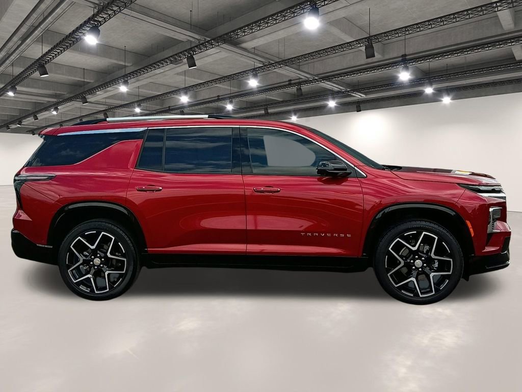 Used 2025 Chevrolet Traverse High Country image 17