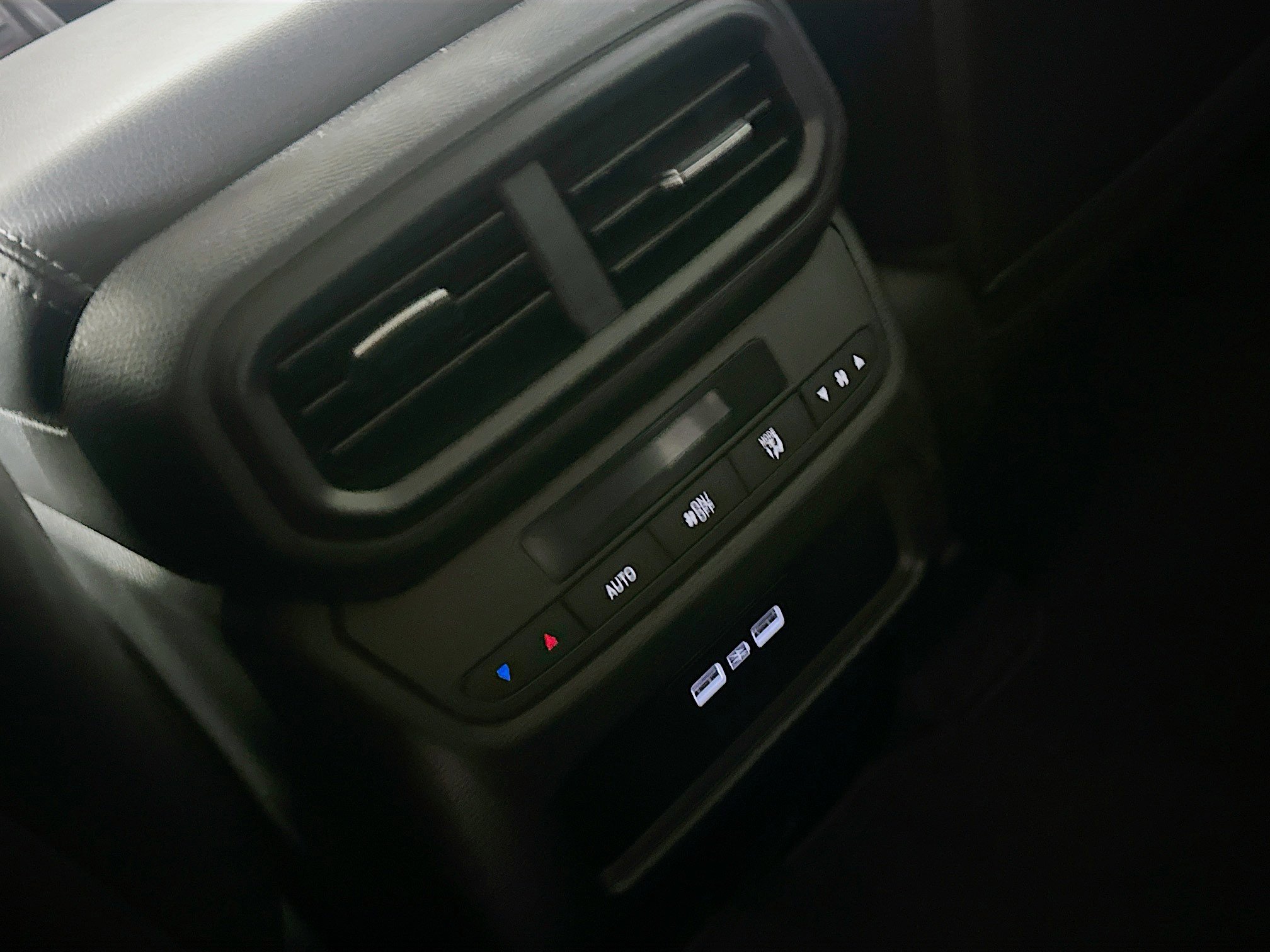 Used 2023 Honda Pilot Touring image 27
