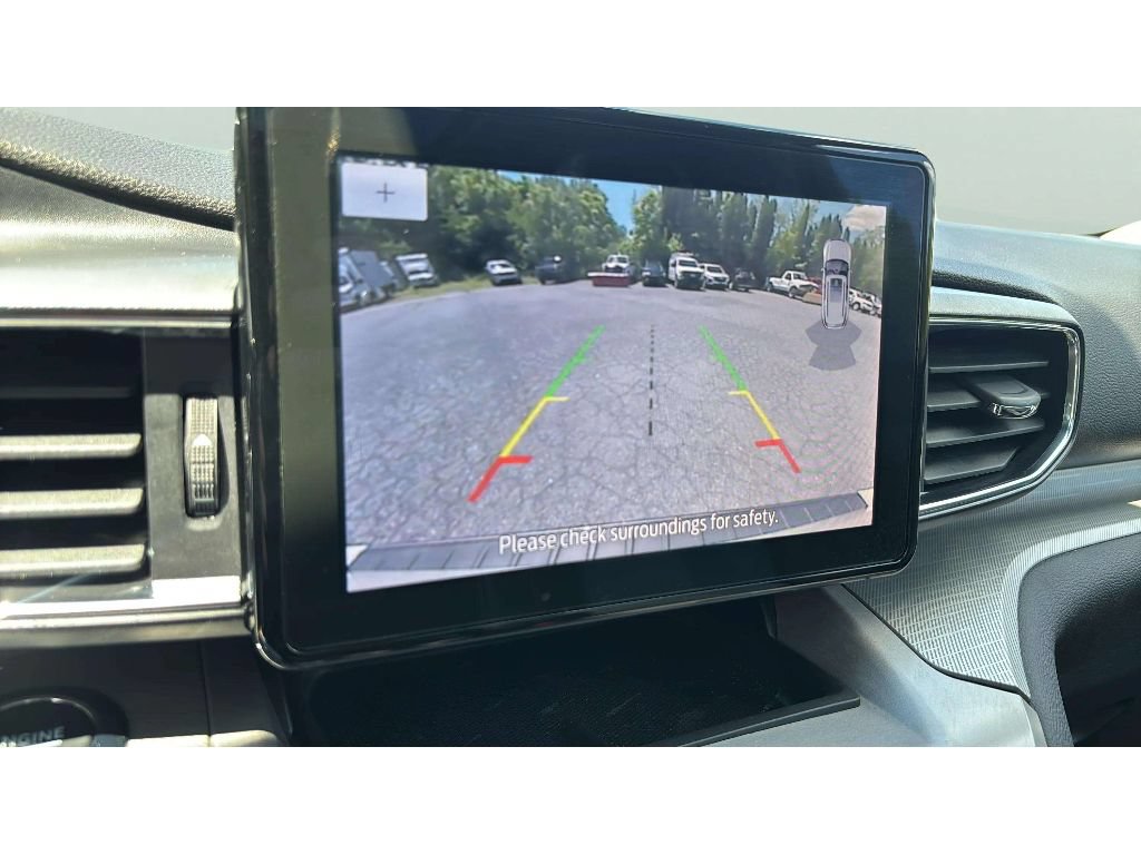Used 2023 Ford Explorer XLT w/ Equipment Group 202A AWD/4WD image 20