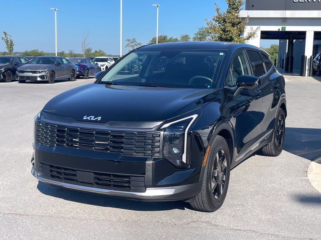 New 2026 Kia Sportage LX FWD image 3