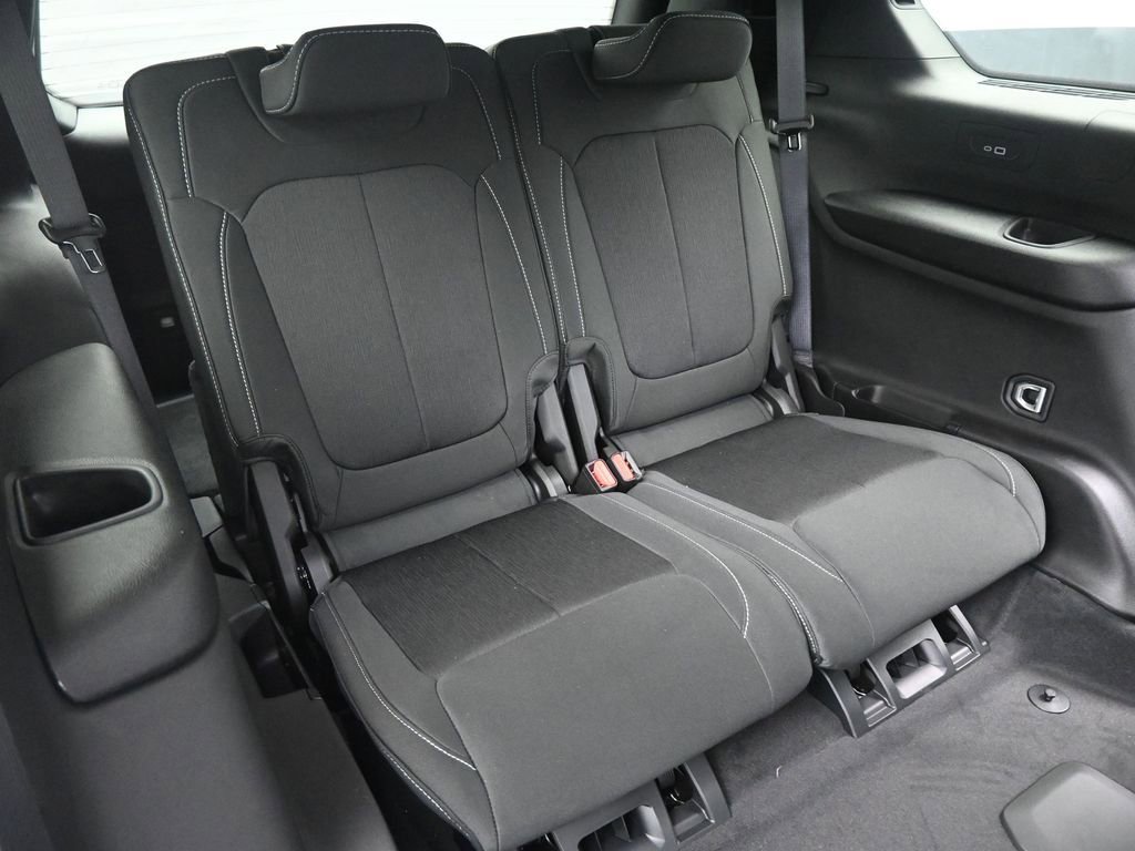 New 2025 Jeep Grand Cherokee L Laredo w/ Luxury Tech Group I image 18