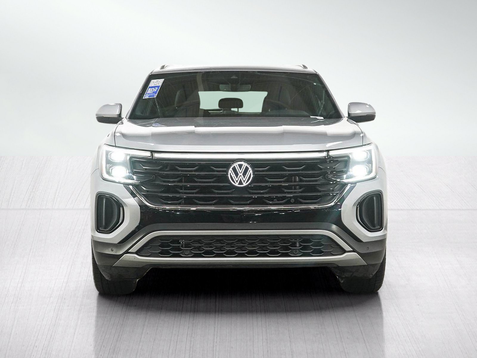 Used 2026 Volkswagen Atlas Cross Sport SE AWD/4WD image 8